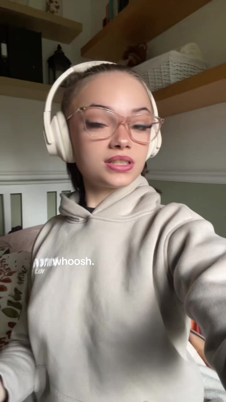 @yaneena