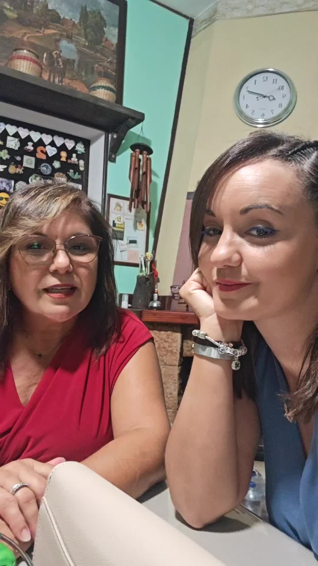 @Robertina