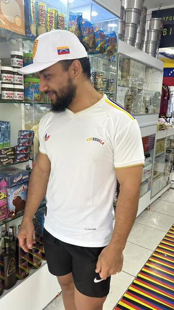 @La tienda Venezolana en Perú