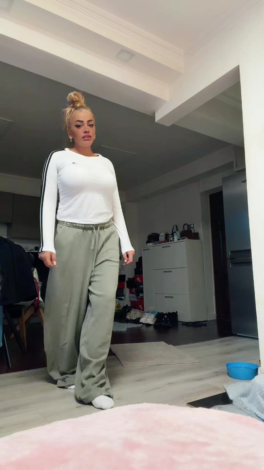 @Mon_Chery