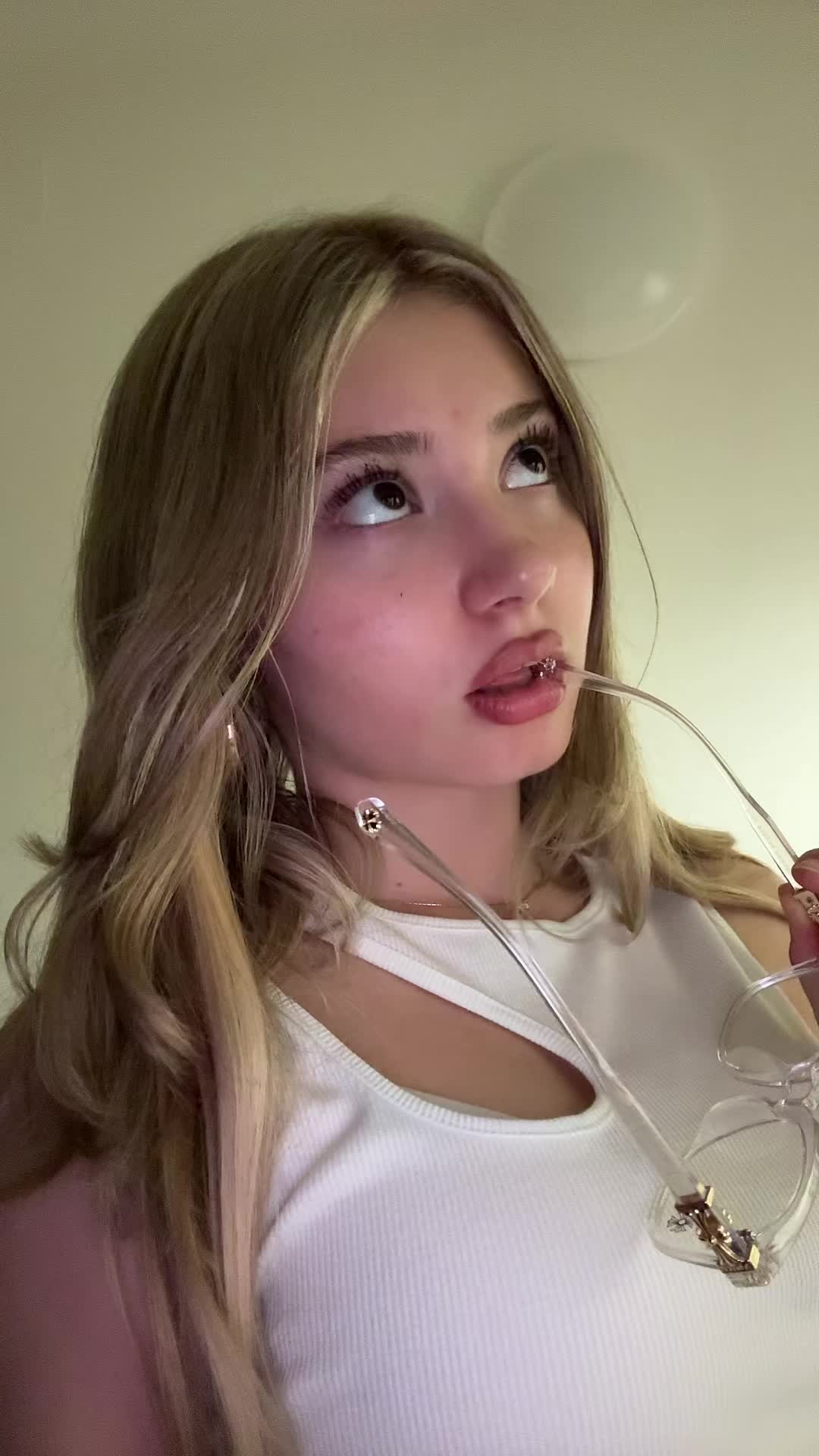 @𝐴𝑙𝑒𝑥𝑎𝑛𝑑𝑟𝑎