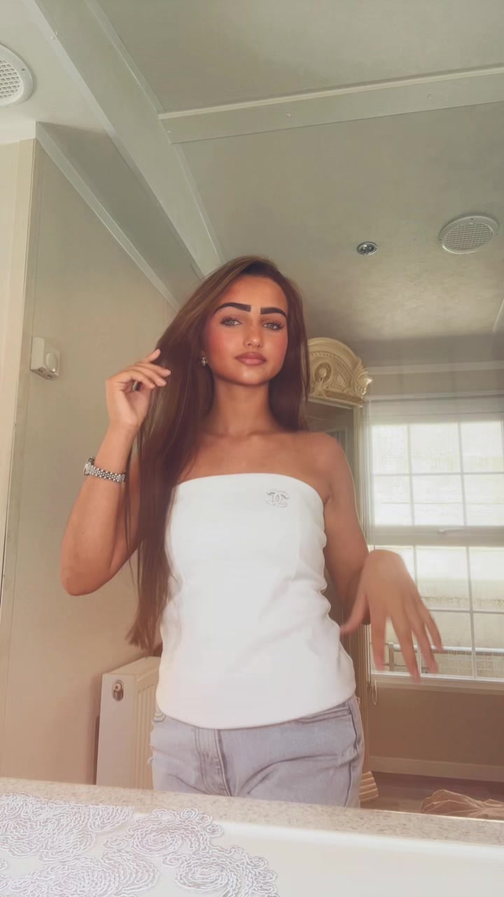 @𝒲𝒾𝓃𝓃𝒾ℯ 𝓂𝒶𝓇𝒾ℯ 👸🏽