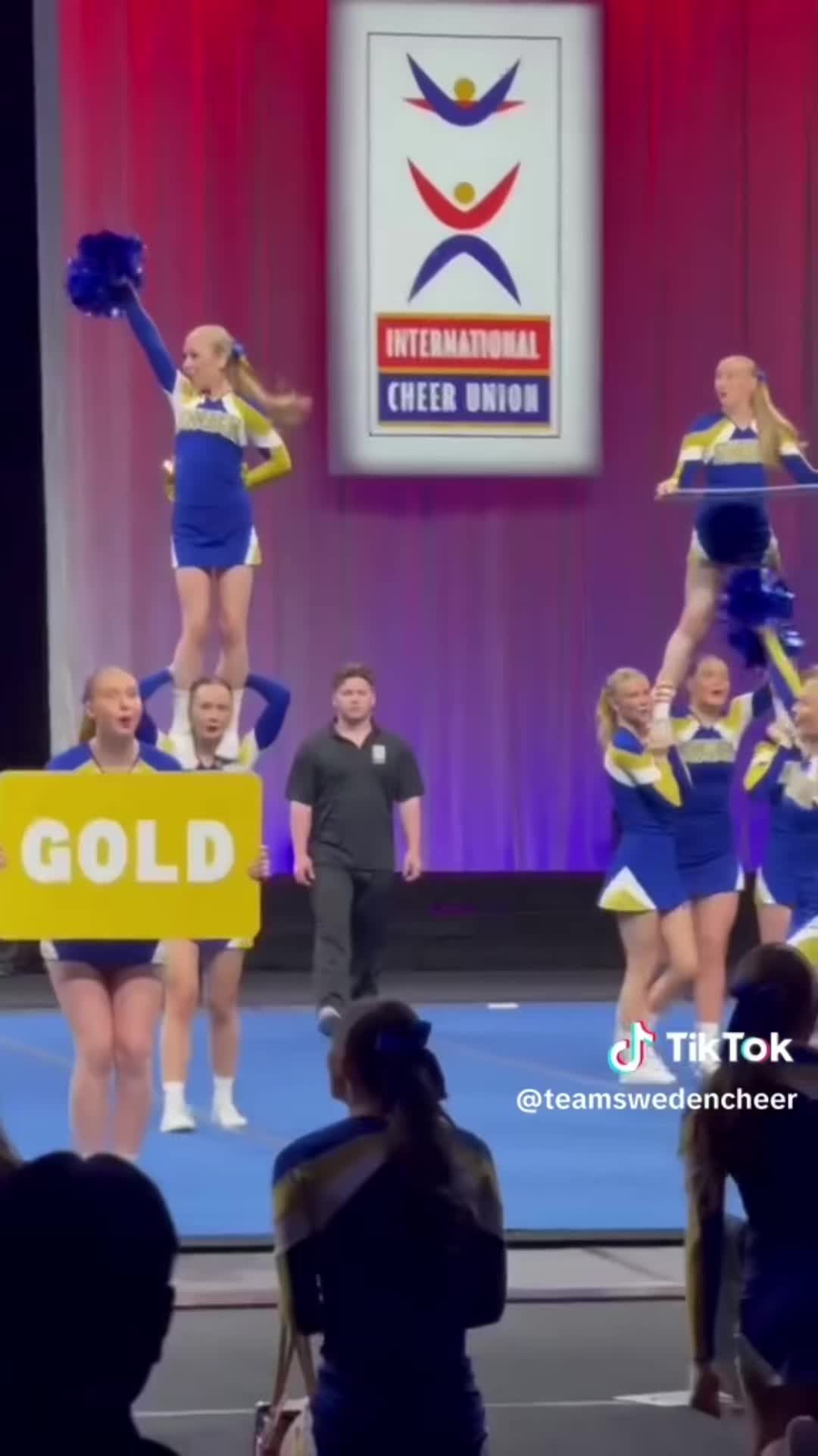 @Linn&eacute;a😹