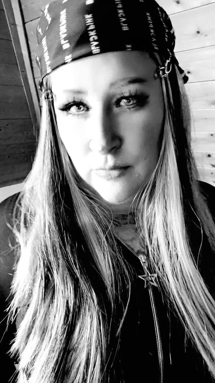 @🔥_Techno_Queen_🔥