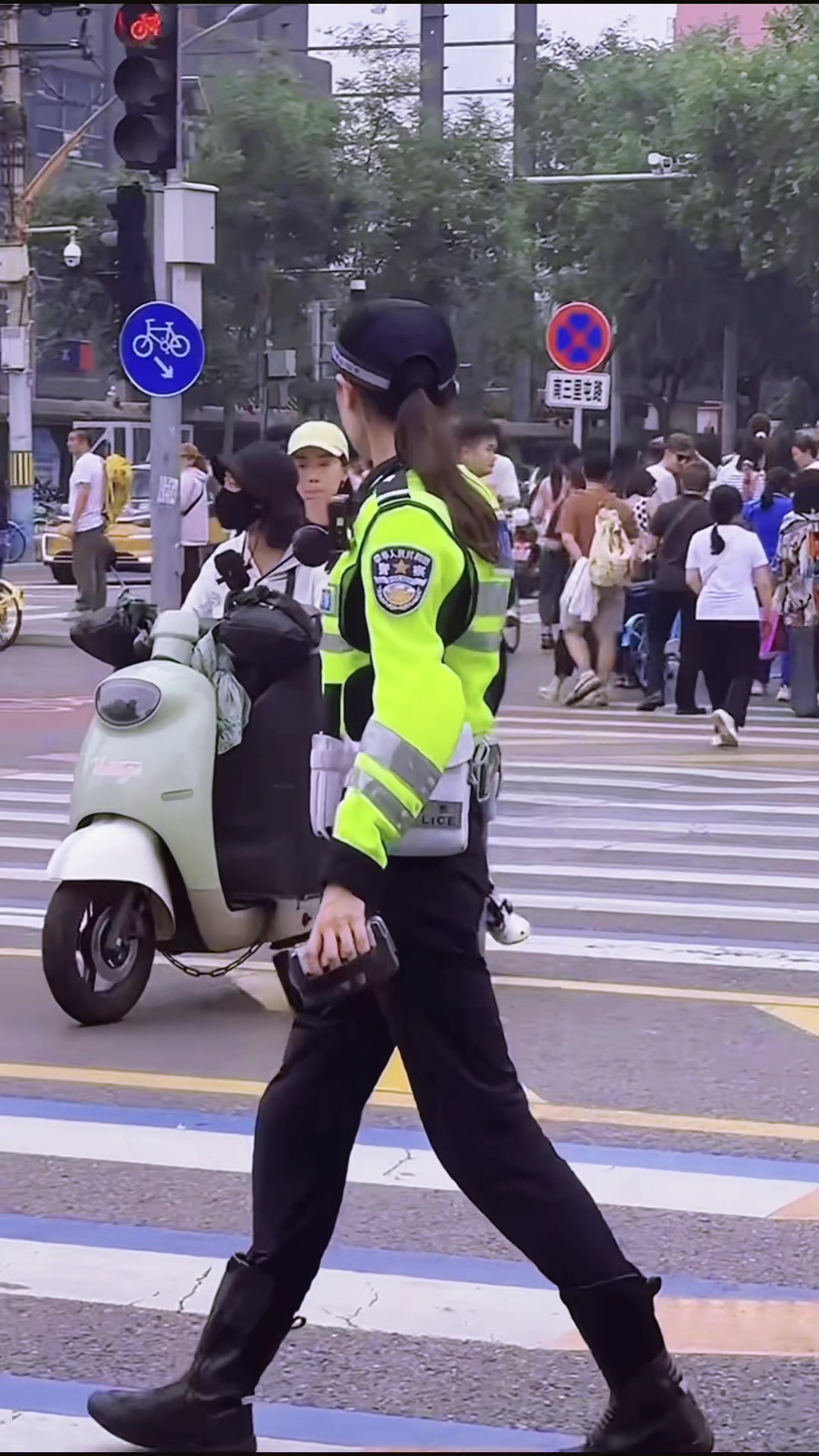 @花木兰👮