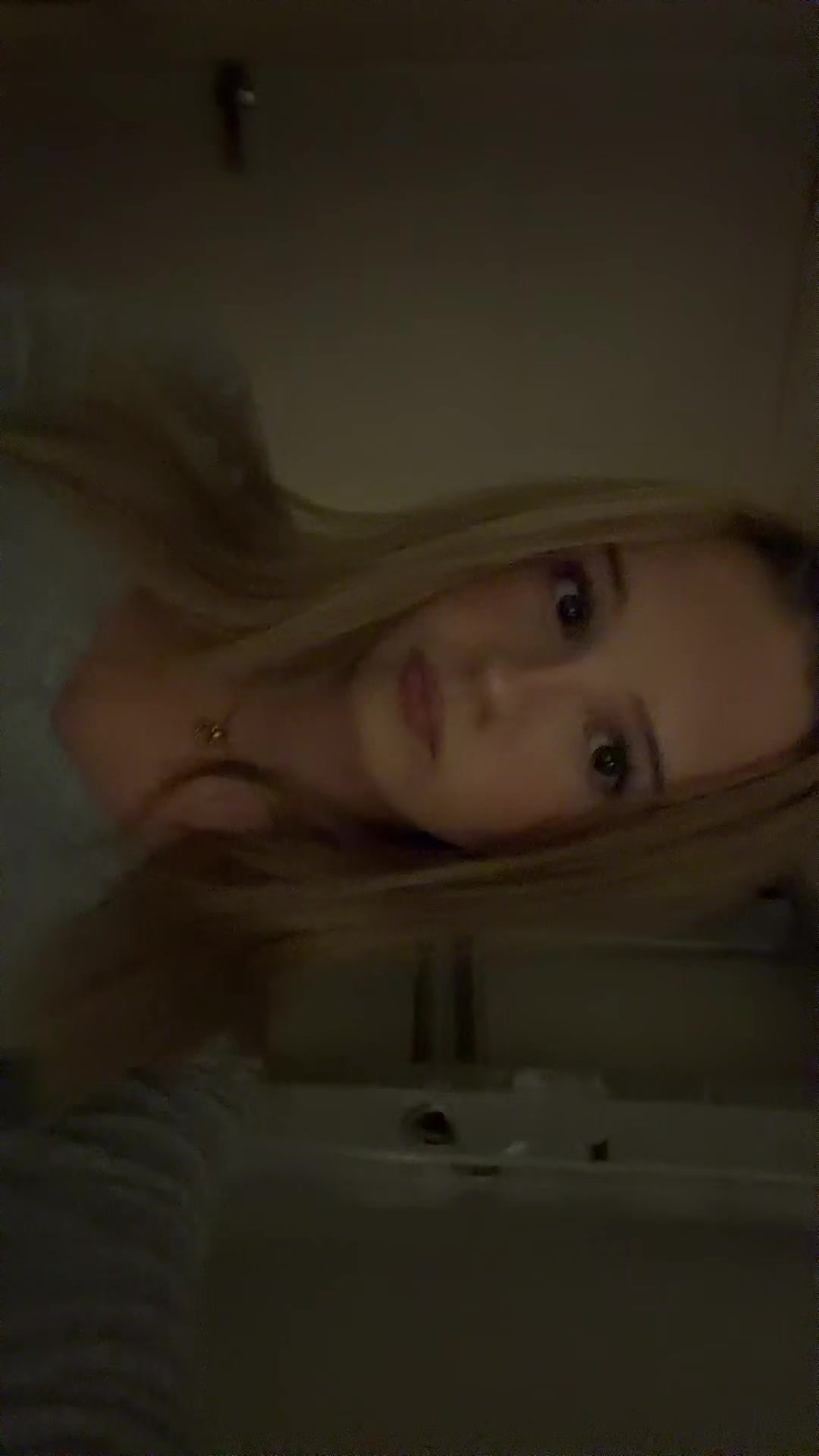 @𝐦𝐨𝐥𝐥𝐬🪽