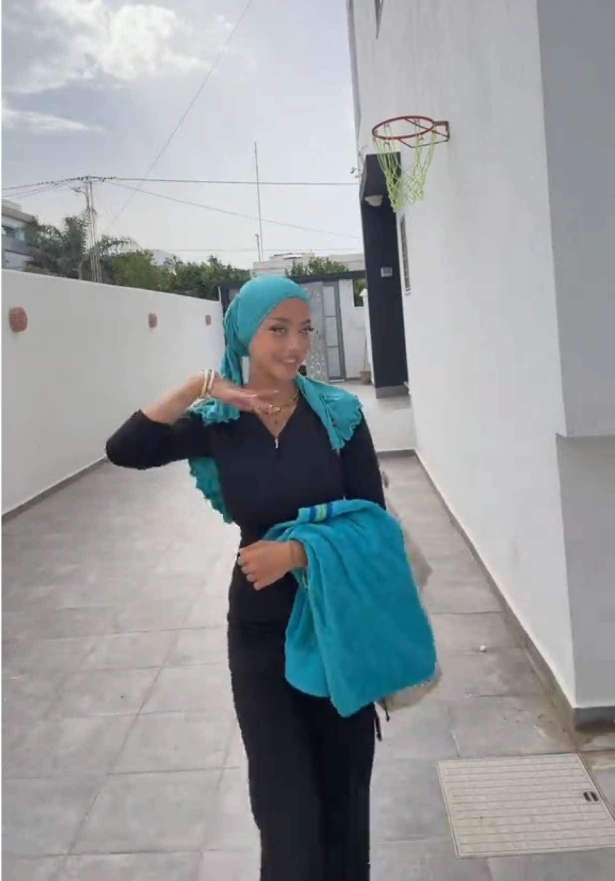 @sara