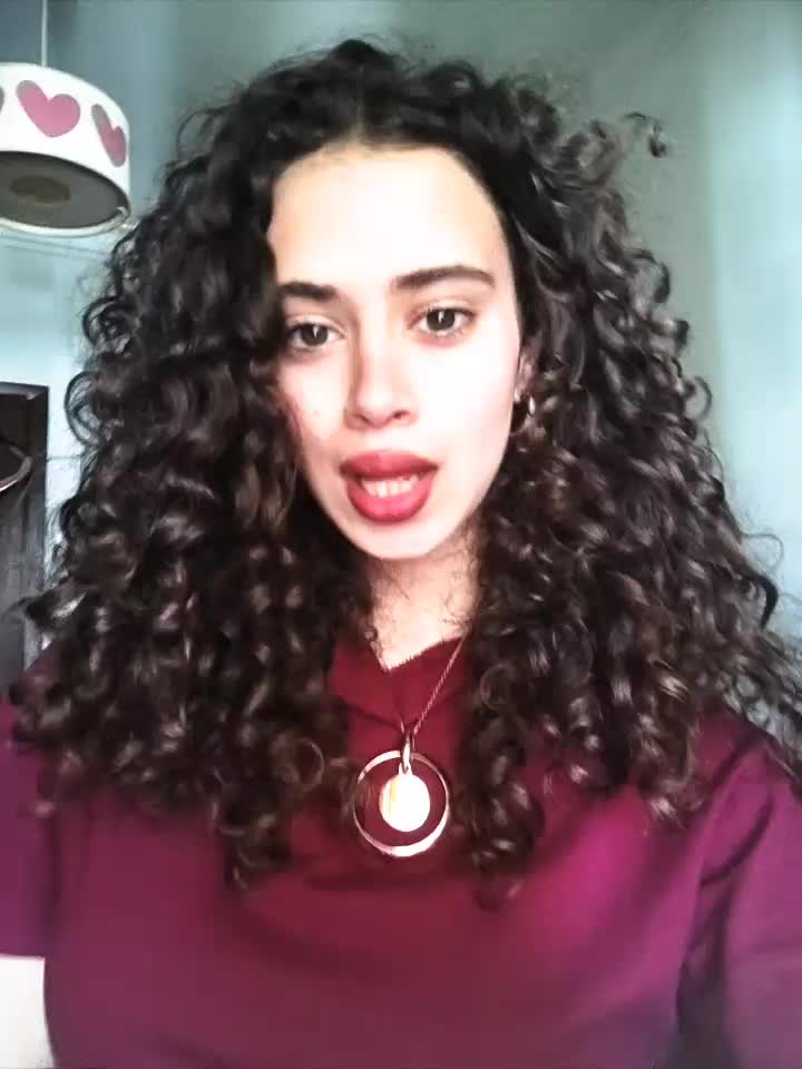@laura