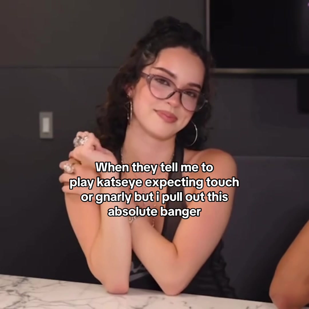 @&lsaquo;𝟹