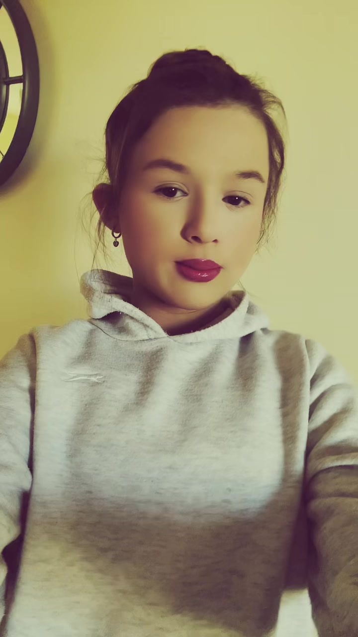 @Sunnie🧁🪽🧟♀️