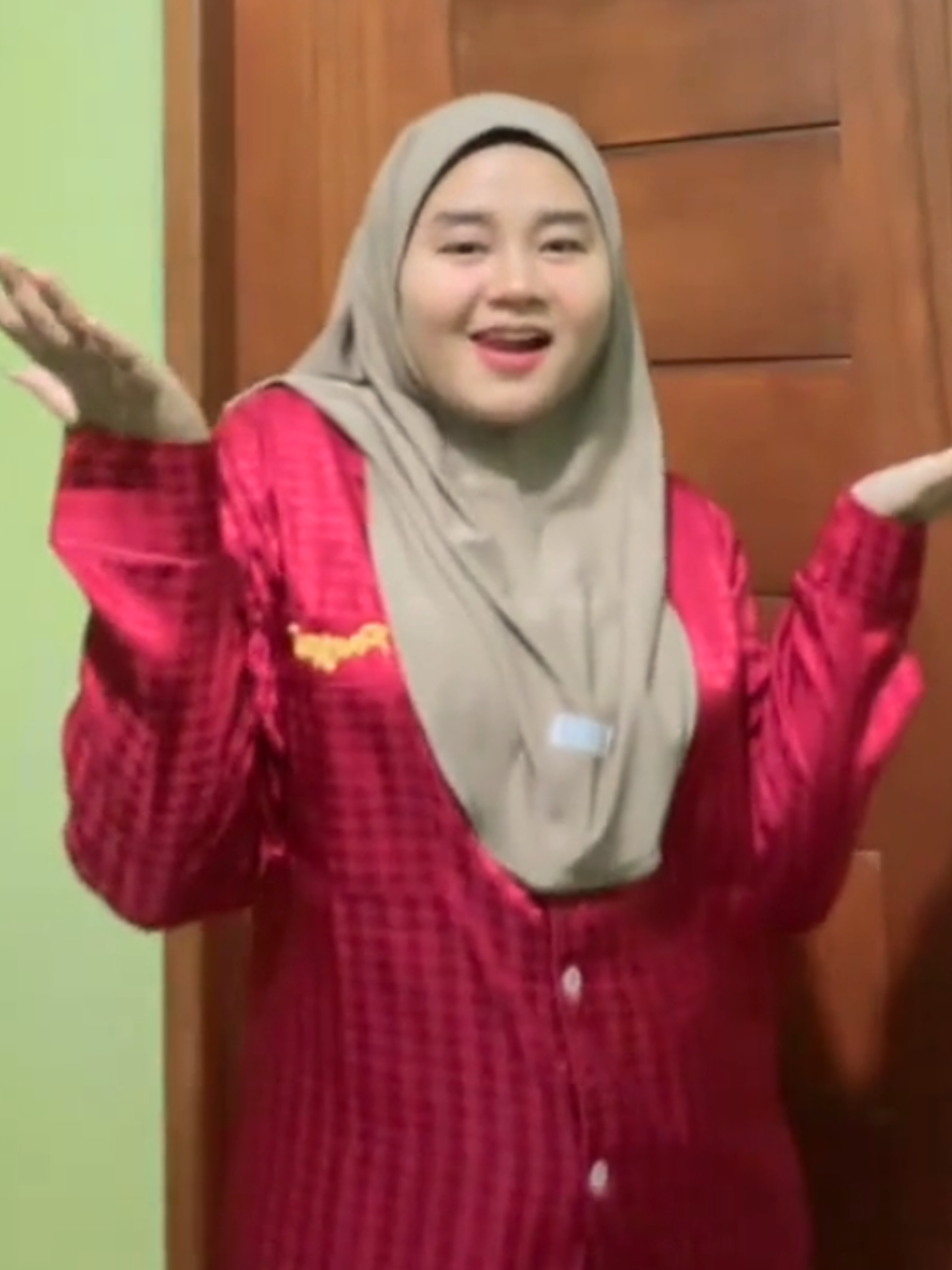 @Clara Sleepwear