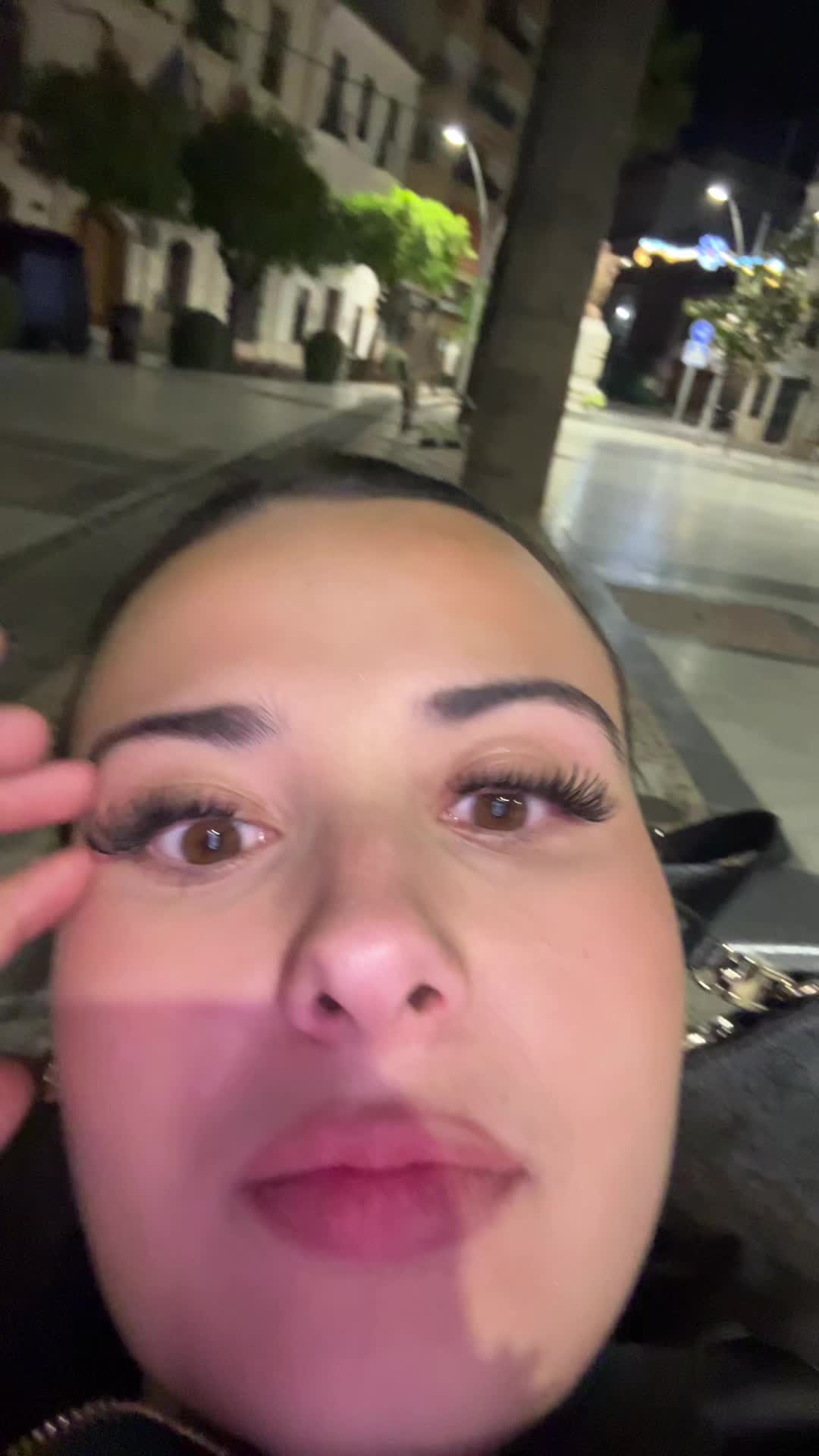 @Luna