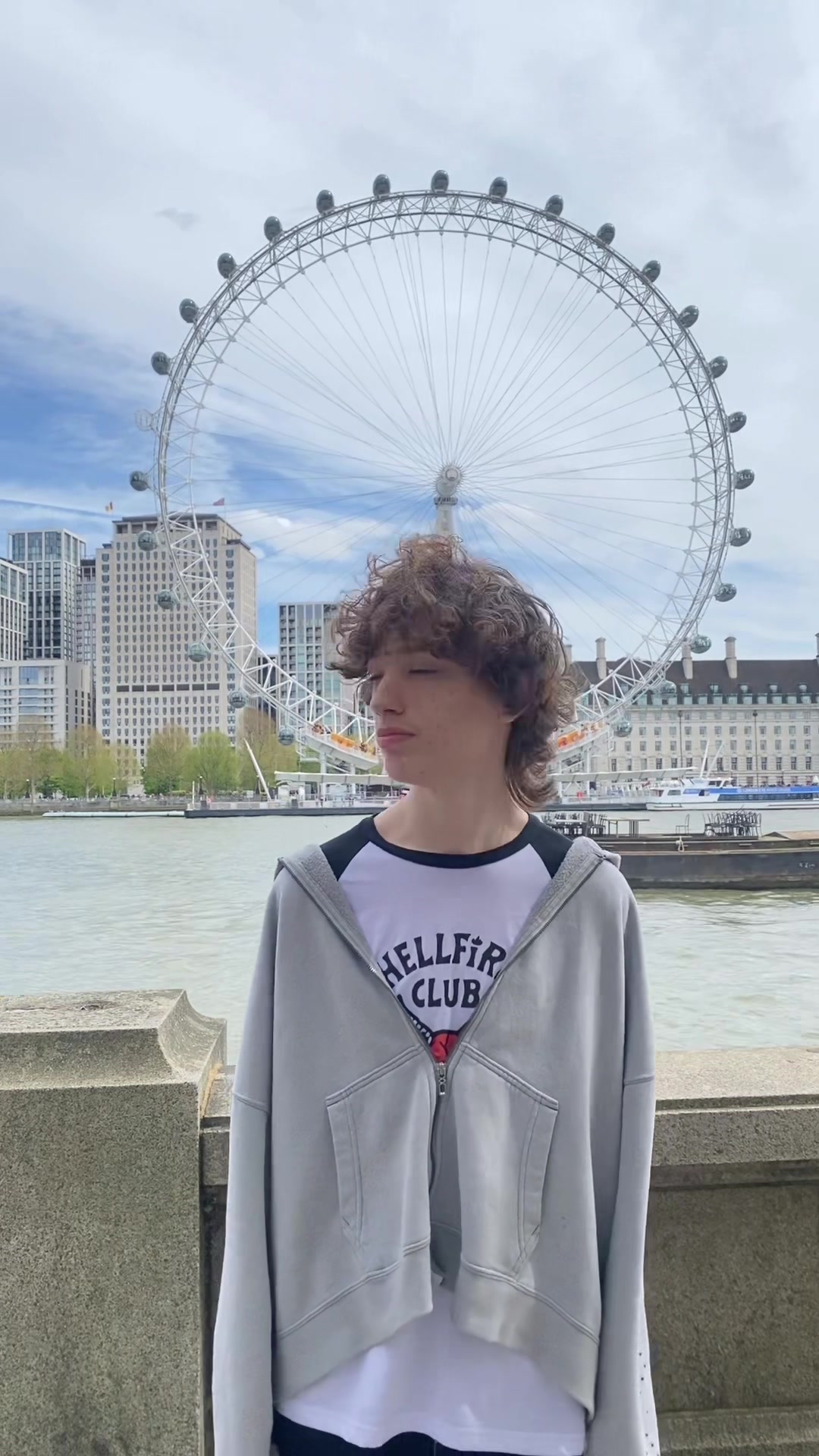 @ollywho_