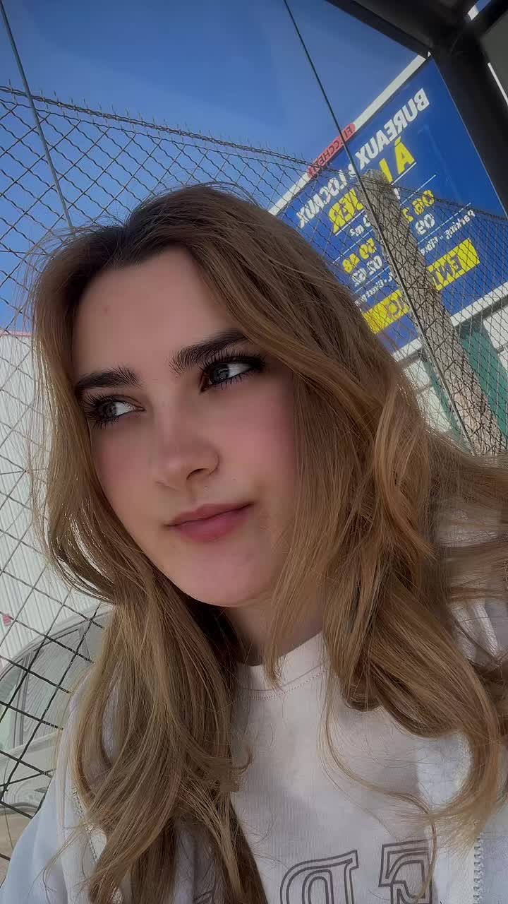 @Ariana_222