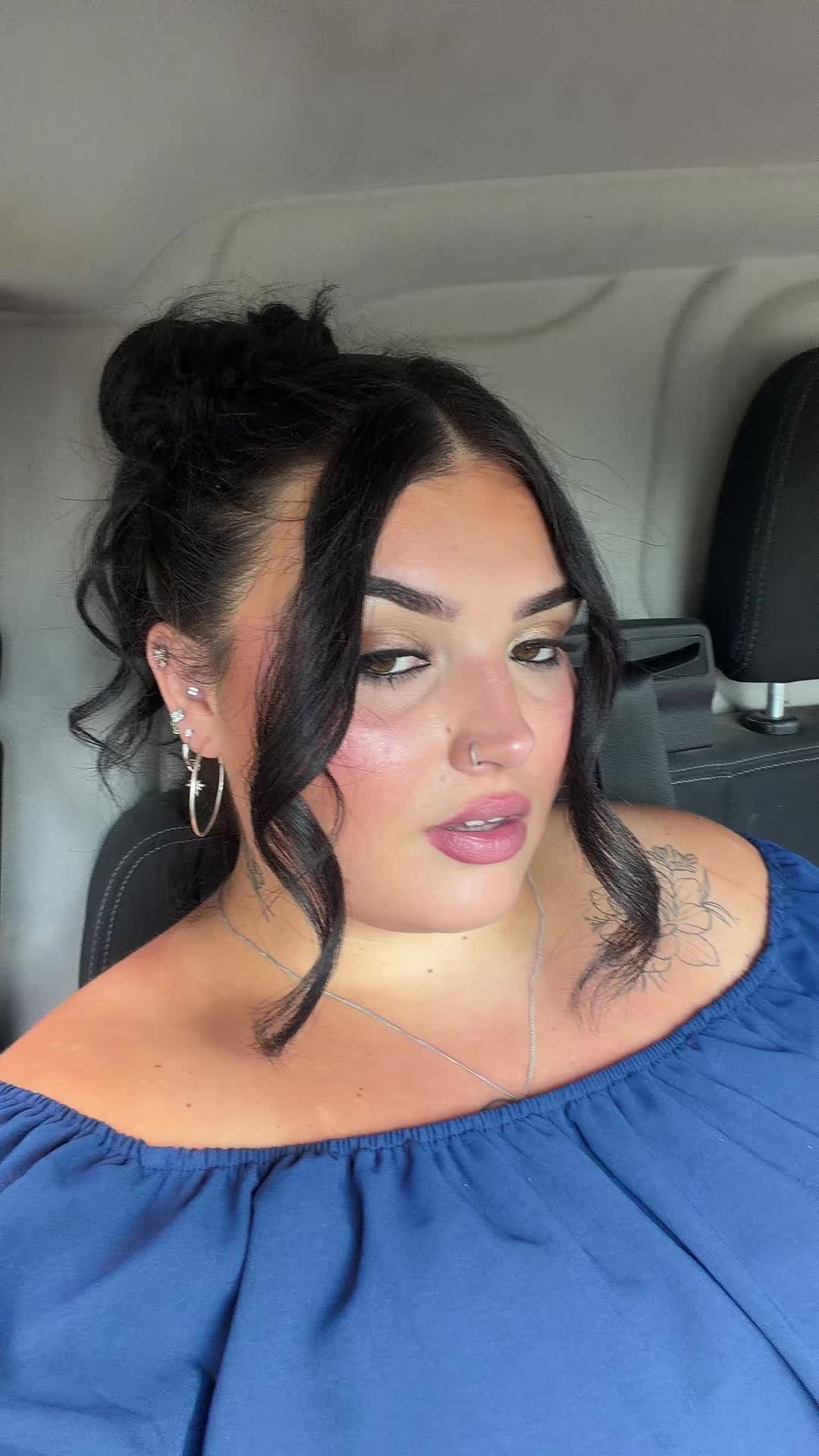@adroniki🖤