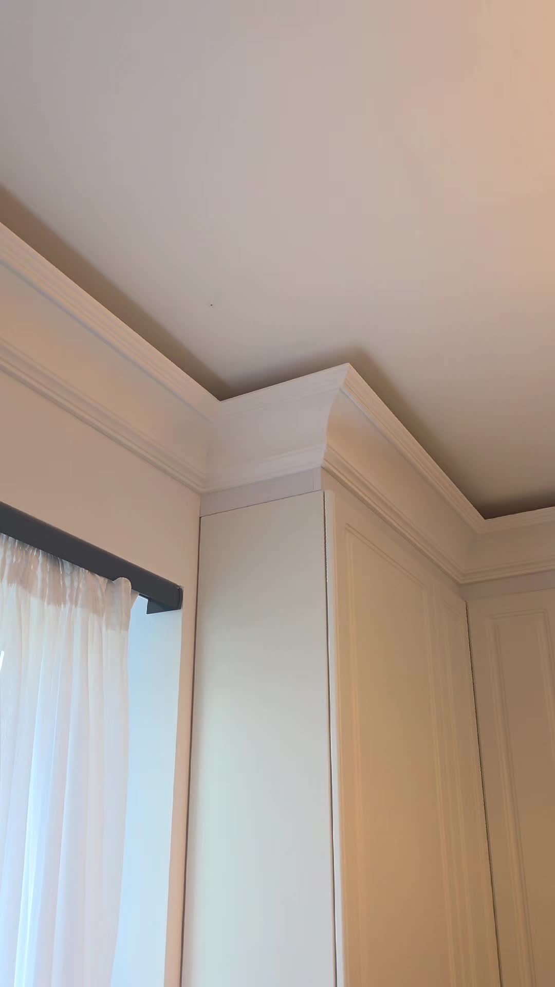 @Mesterul profilelor decorative