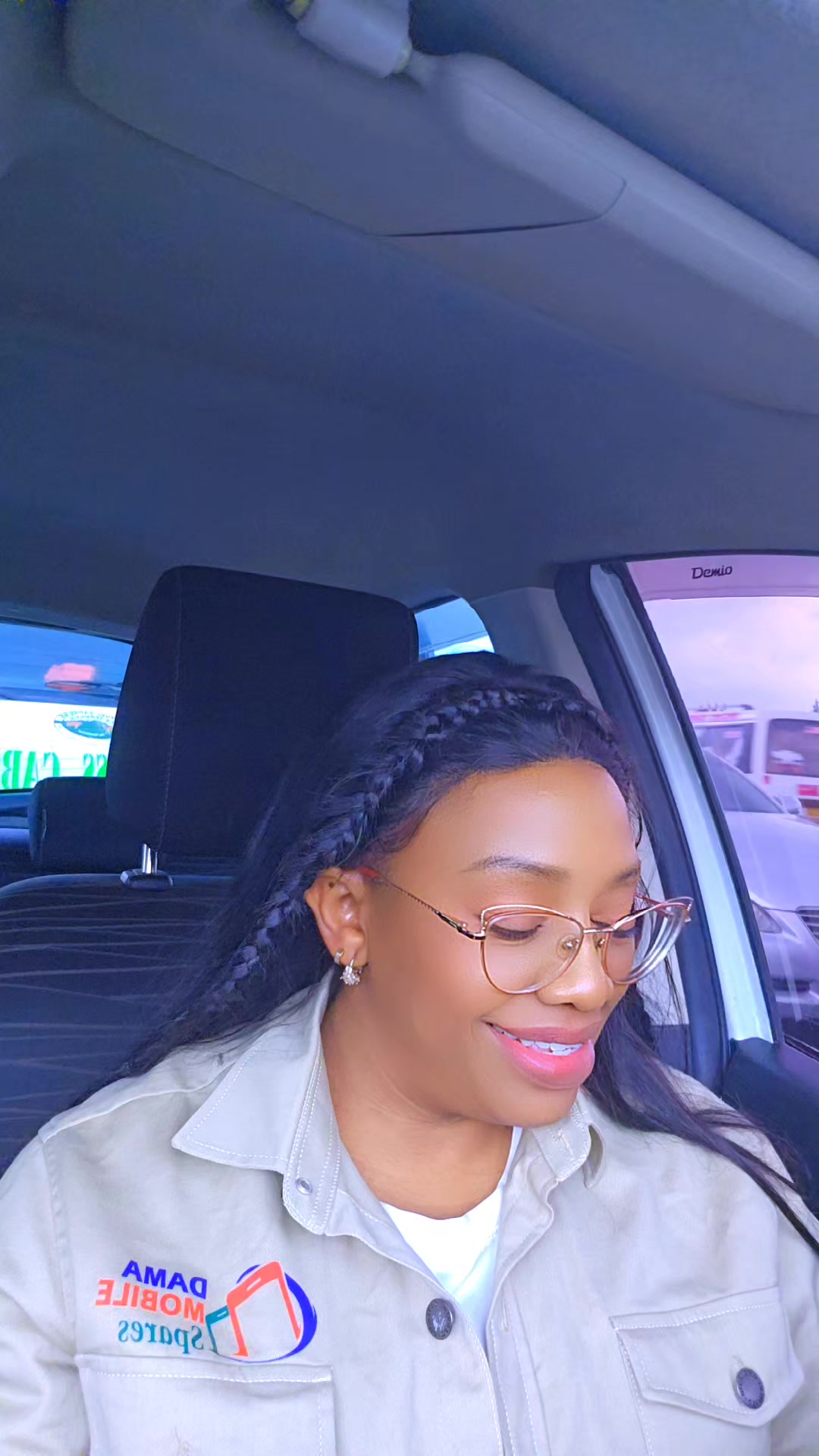 @LIzz Wangui