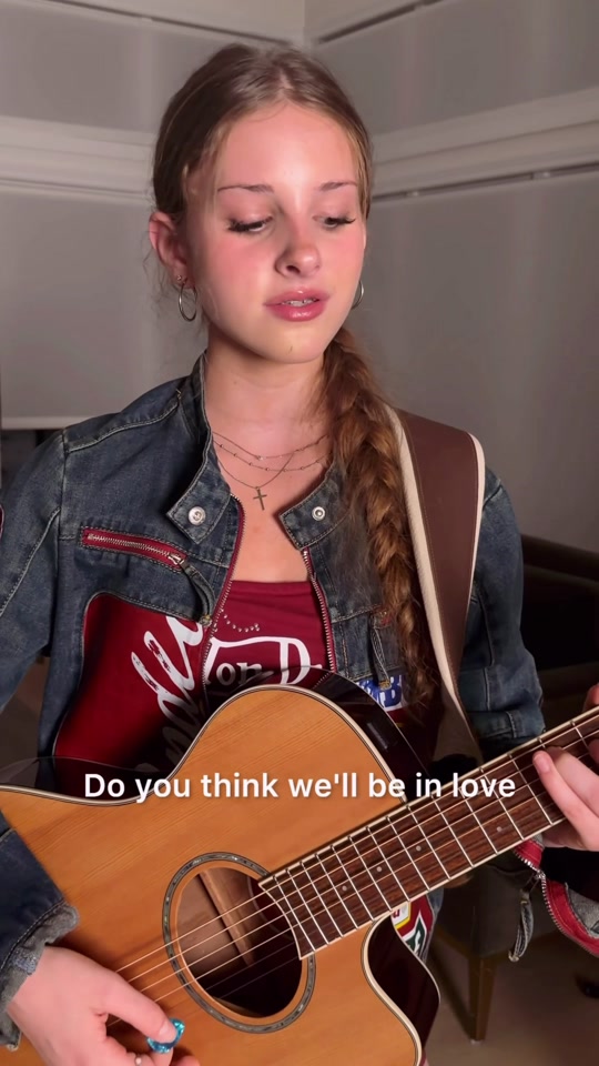 @sophieghosnsings