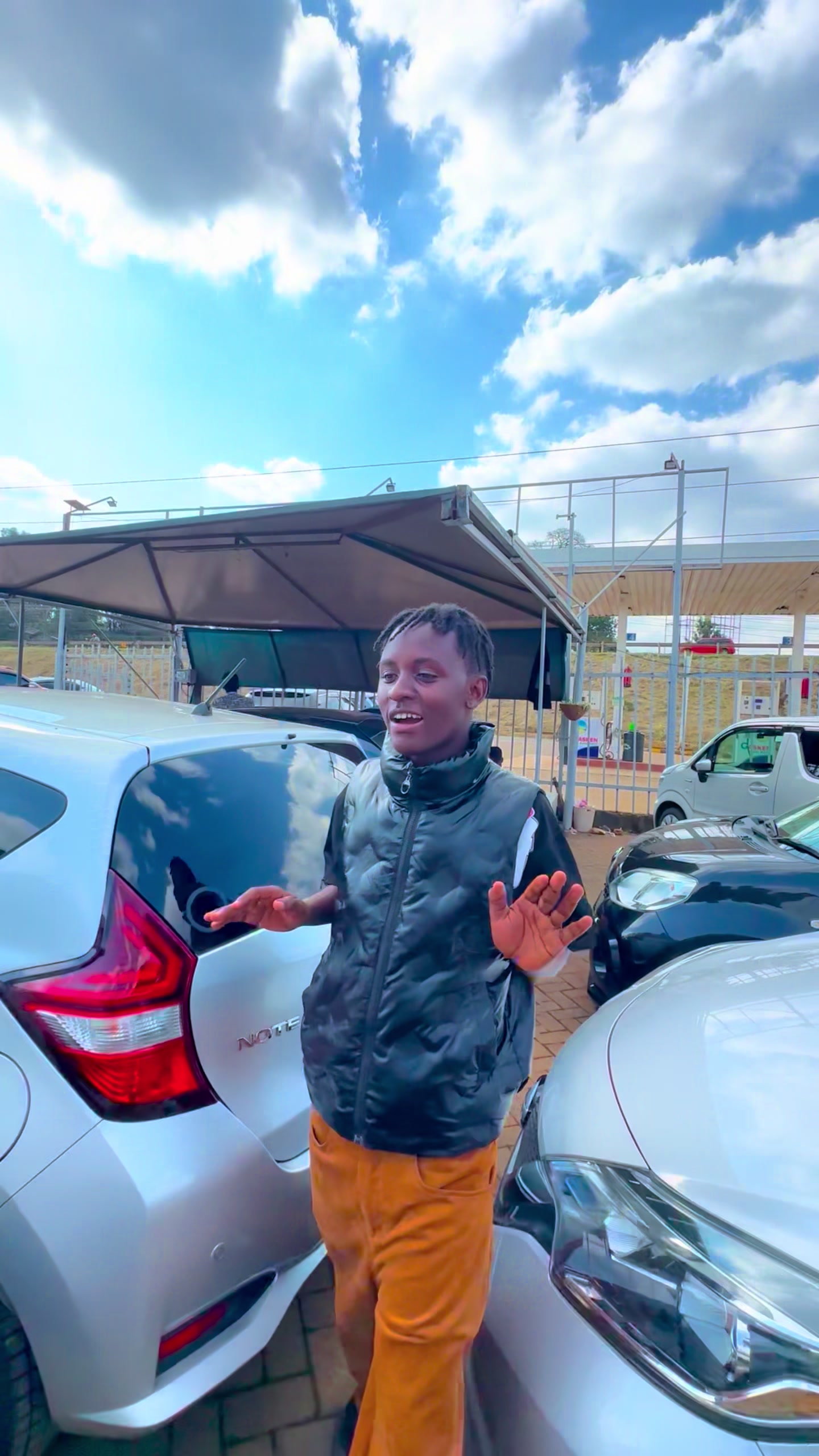@Twinstars Africana🇰🇪