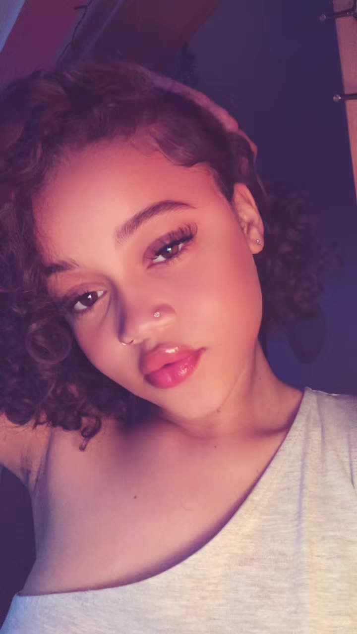 @Nicia Monteiro🇨🇻