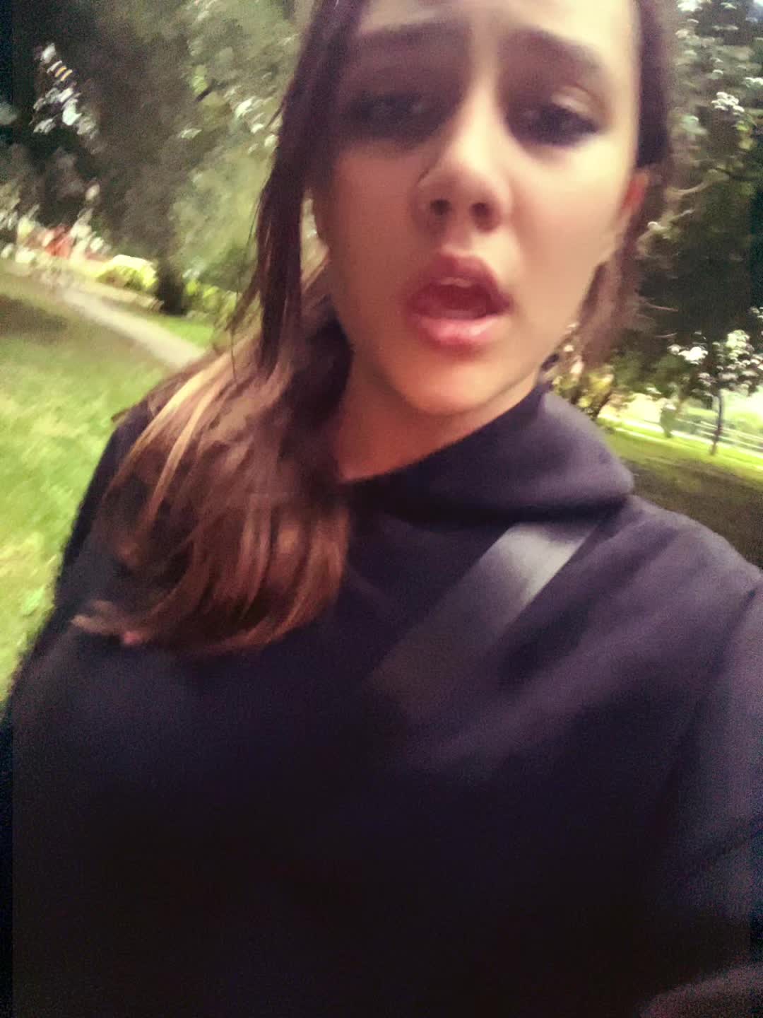 @юлька.