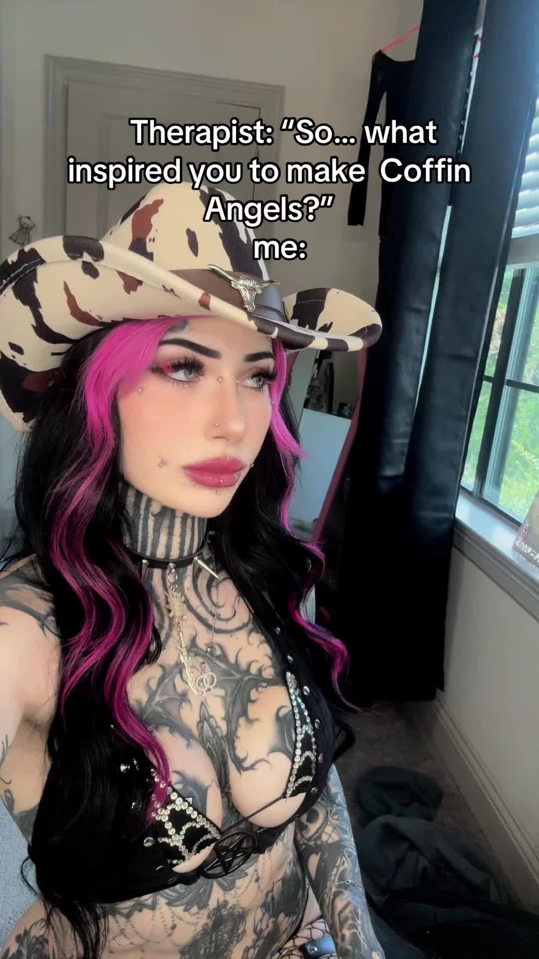 @xocoffinshorty