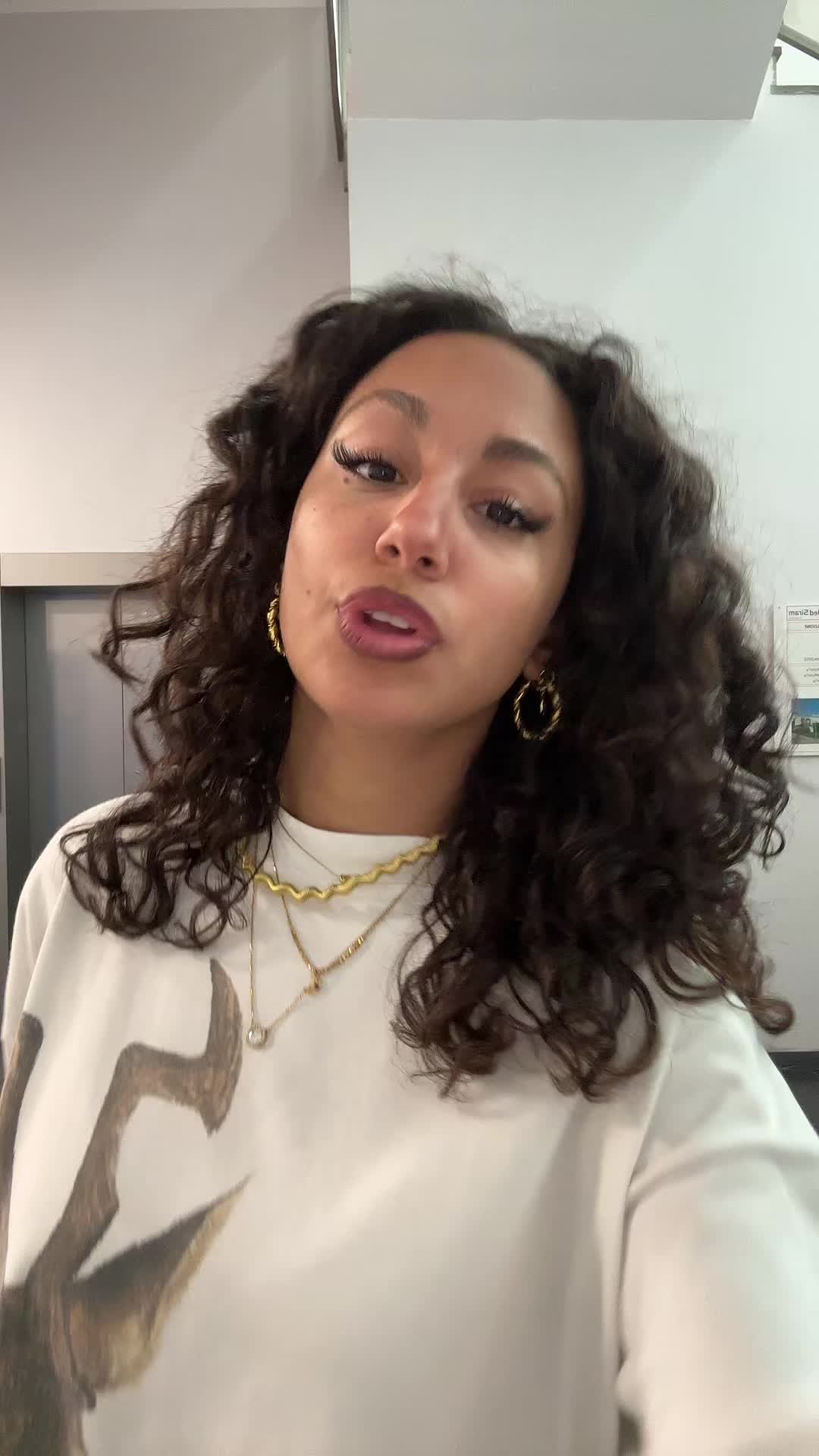 @zamyra🇨🇺