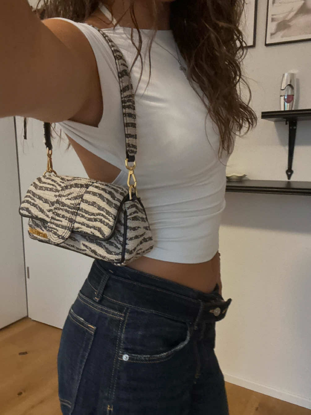 @aleksia