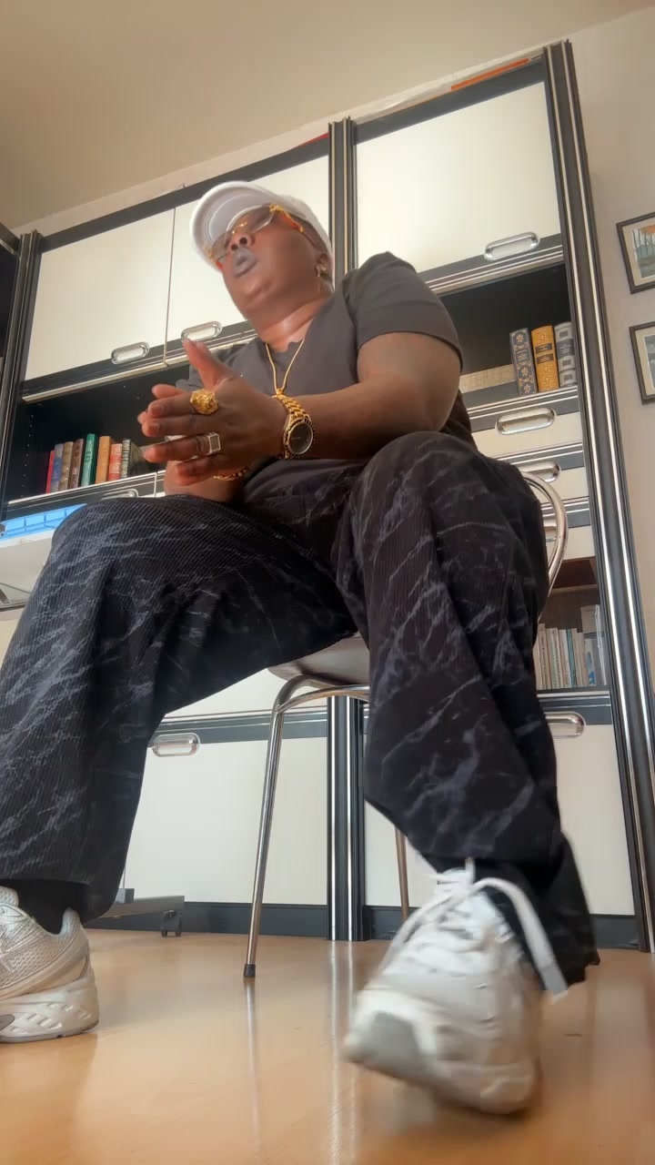 @Etoile DE LONDRE🚀🇨🇮😎🏳️&zwj;🌈