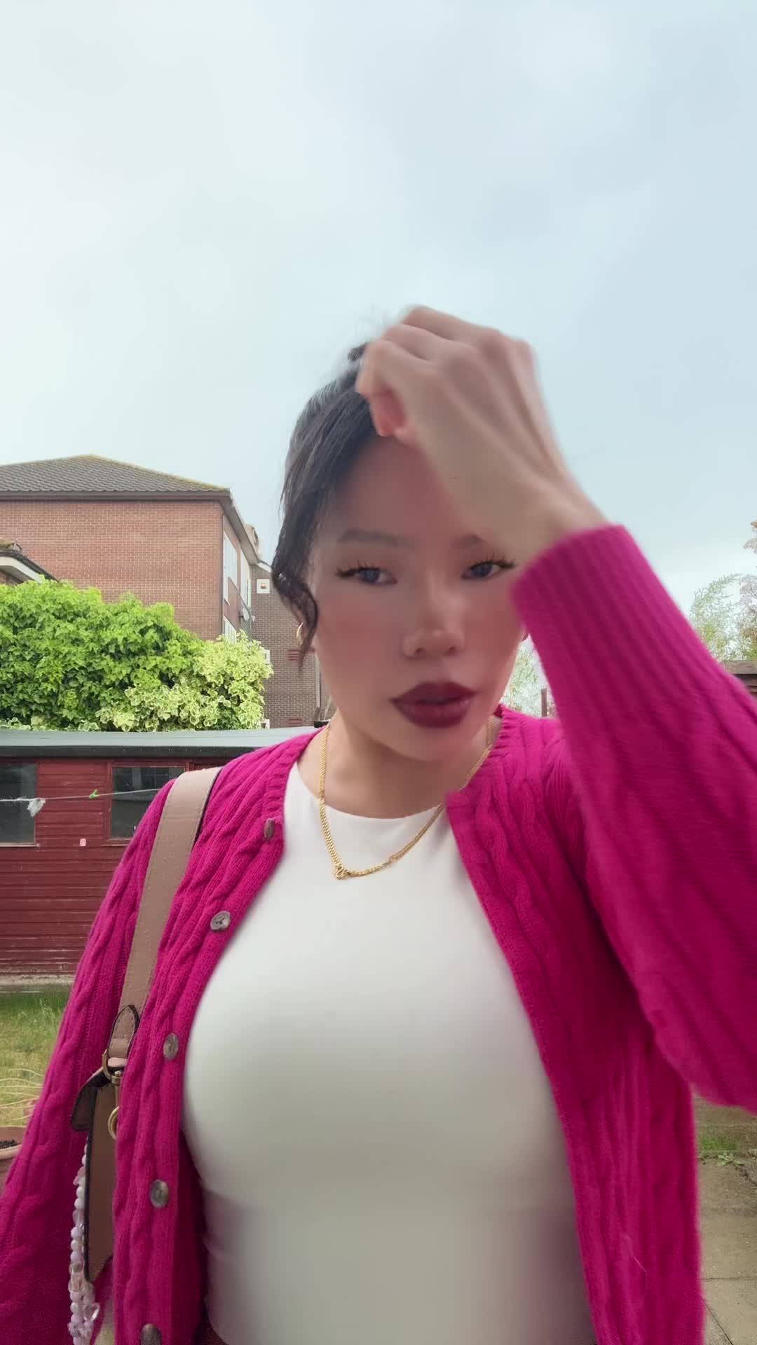 @𝕔𝕙𝕒𝕣𝕧𝕚𝕚-