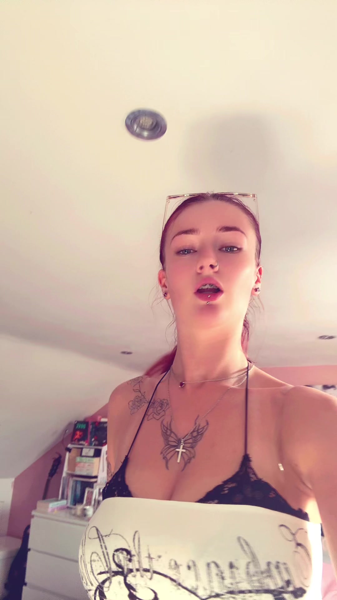 @Liv