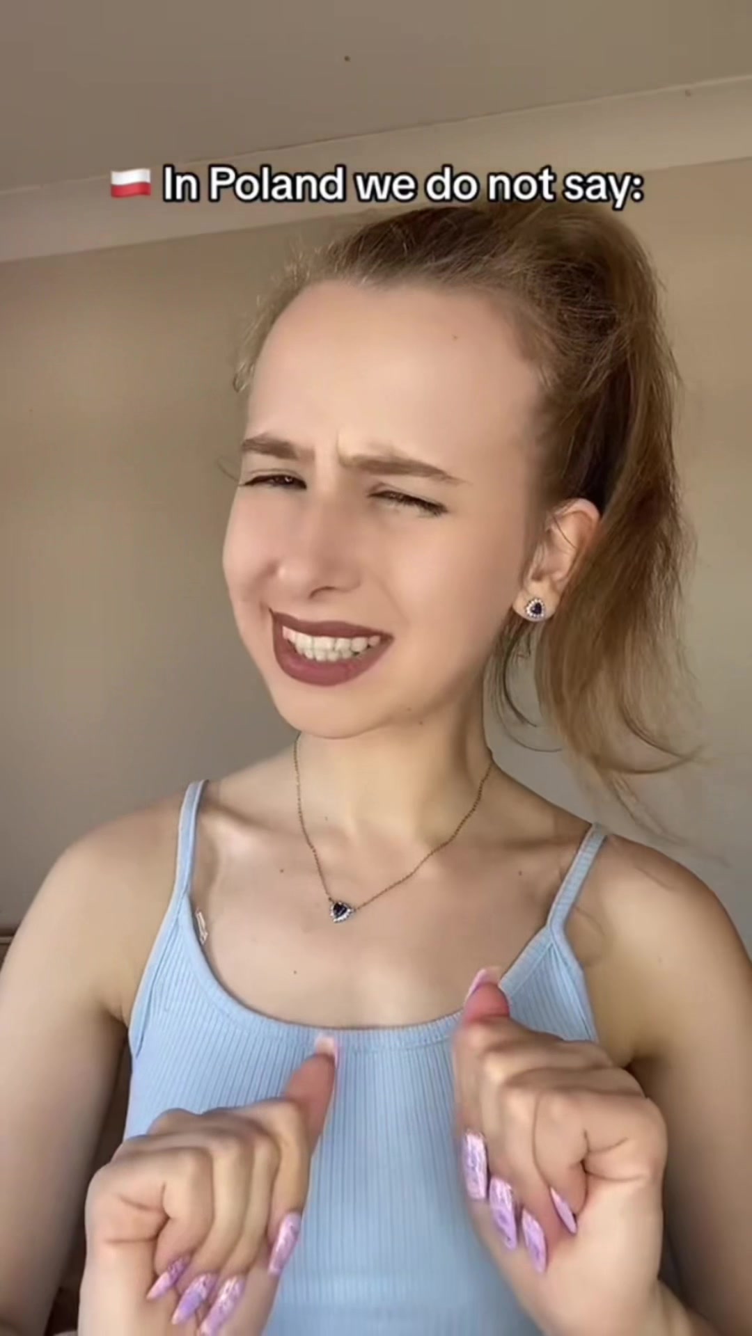 @zuzanova_