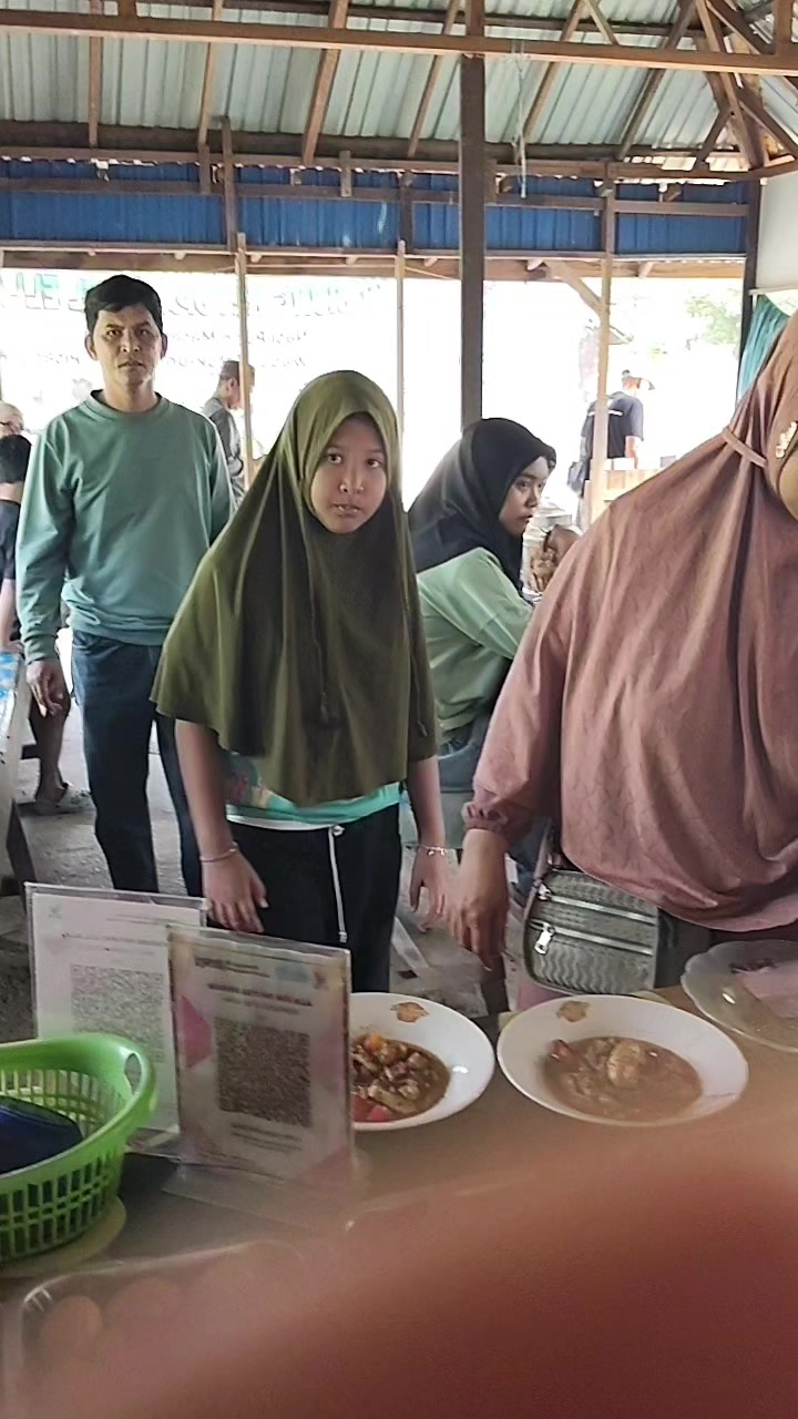 @warung katupat acil ella