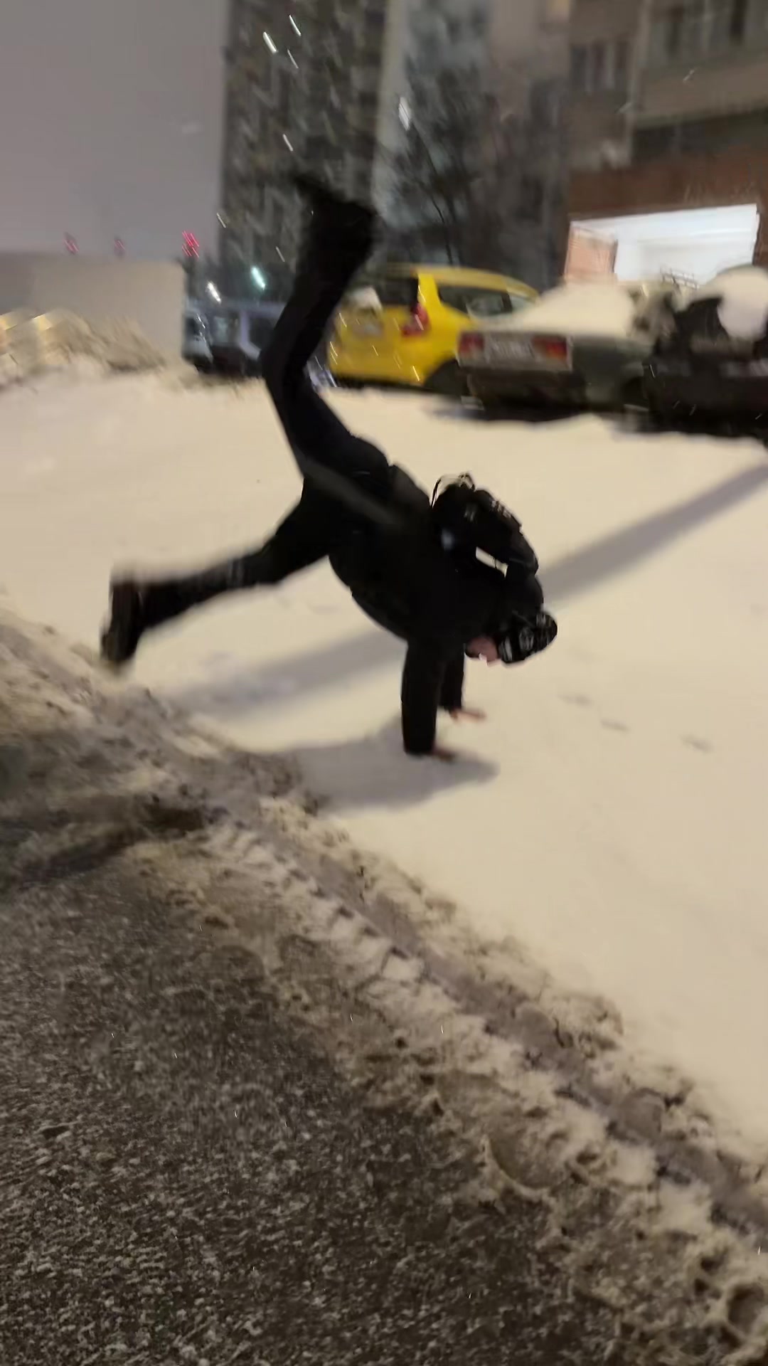 @иней