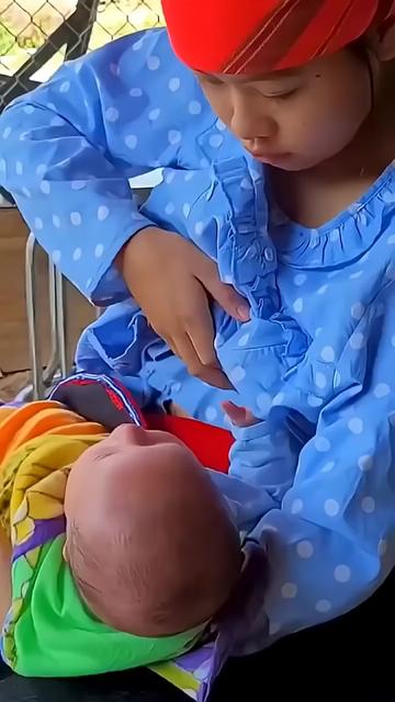 @feeding love 💕