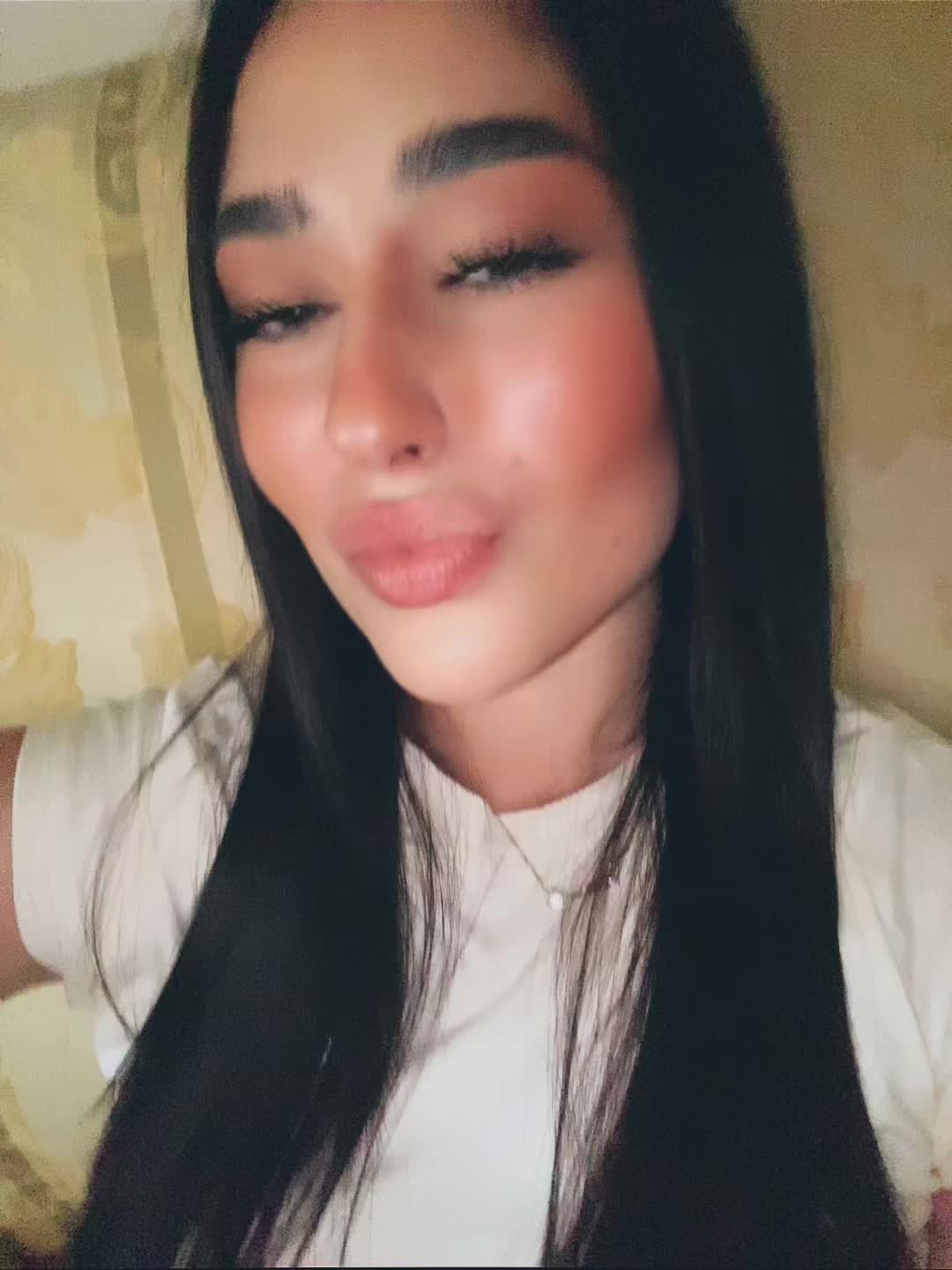 @Rosy🪩⭐️🦩