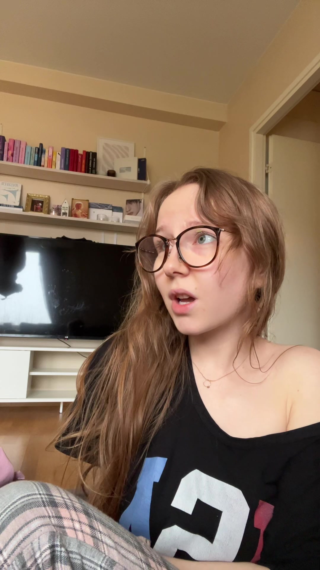 @Ella