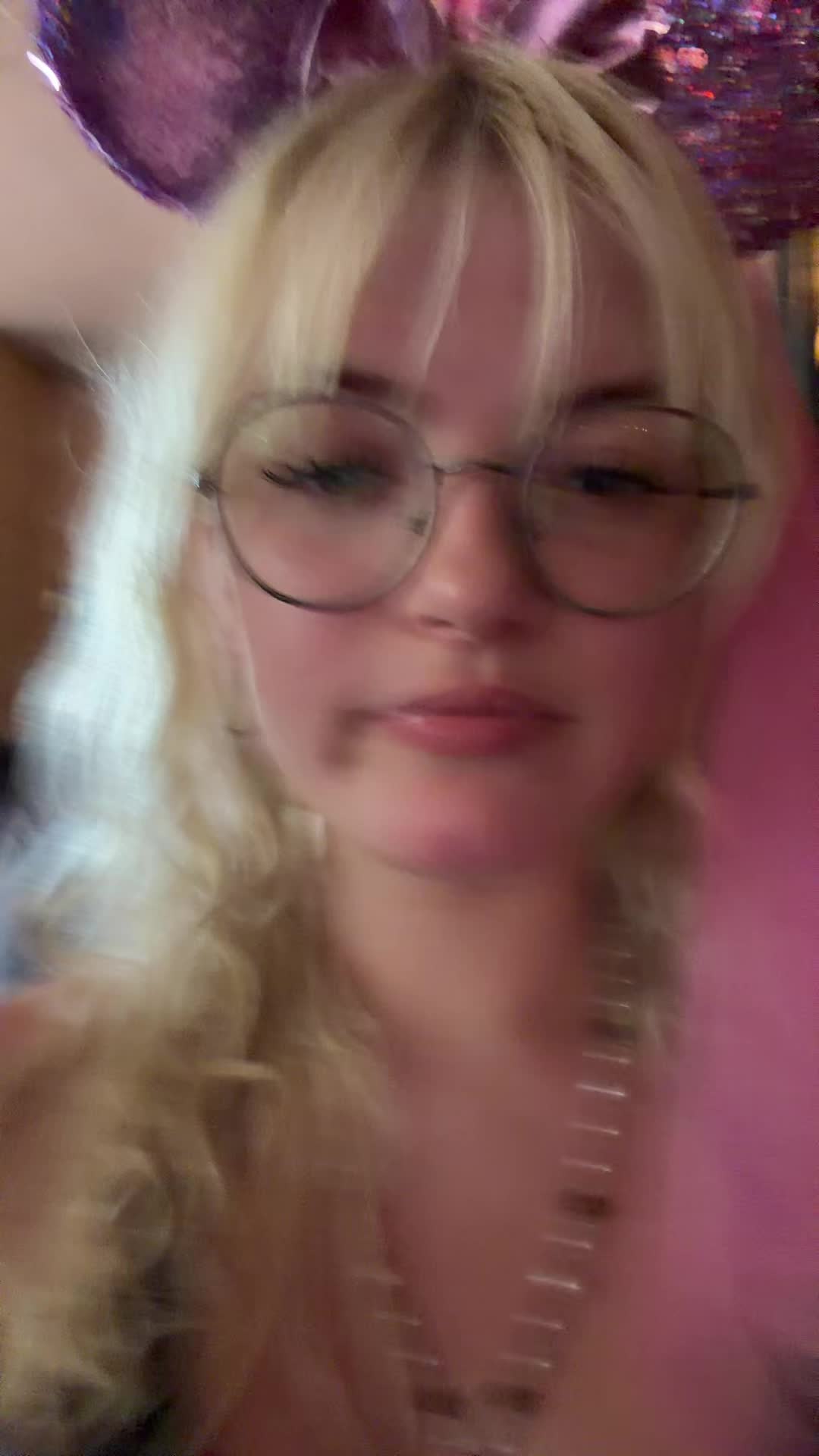 @h🦄