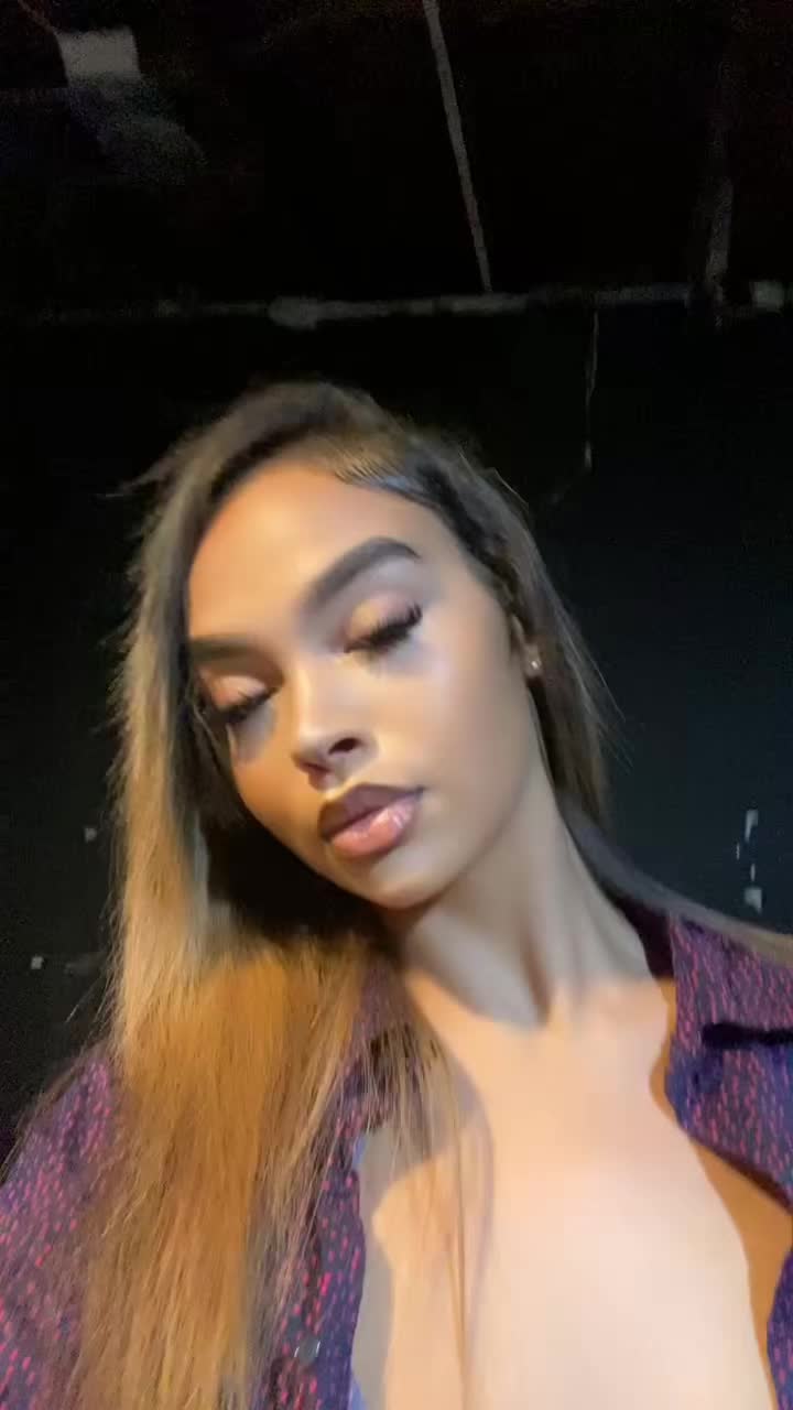 @️