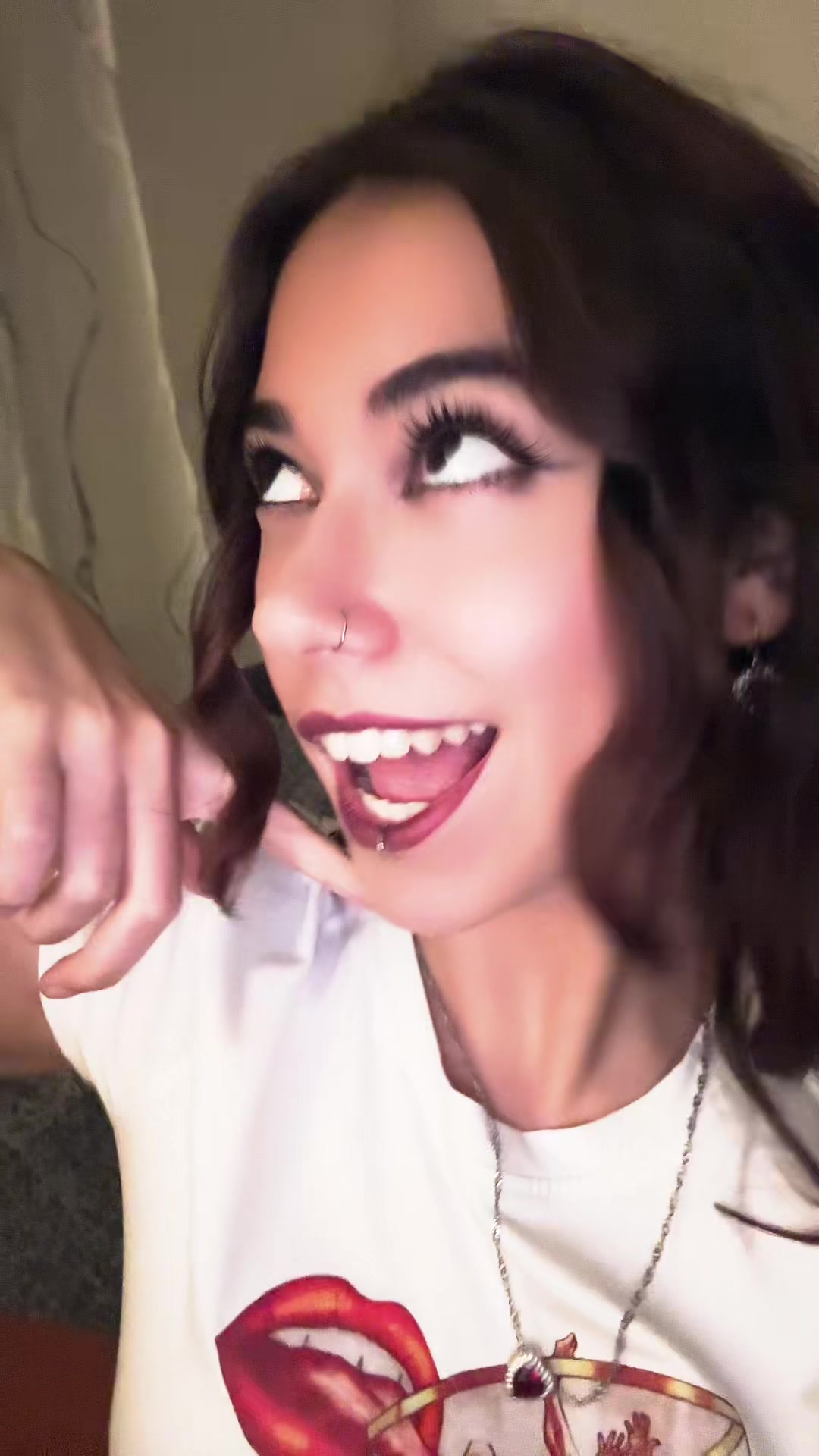 @nicoledgg