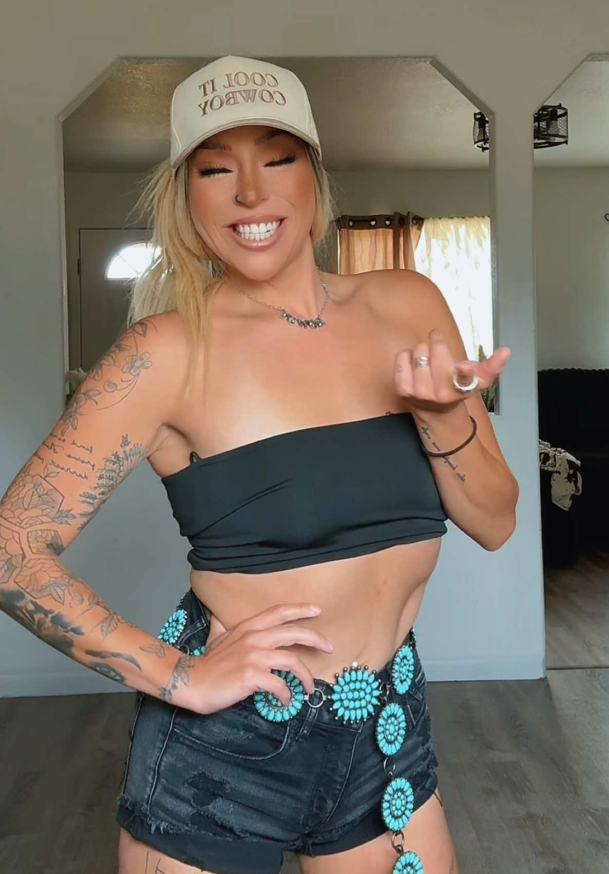 @celinea