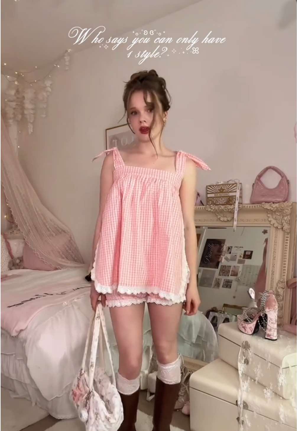 @𝒫𝑒𝓃𝑒𝓁𝑜𝓅𝑒 ୨୧
