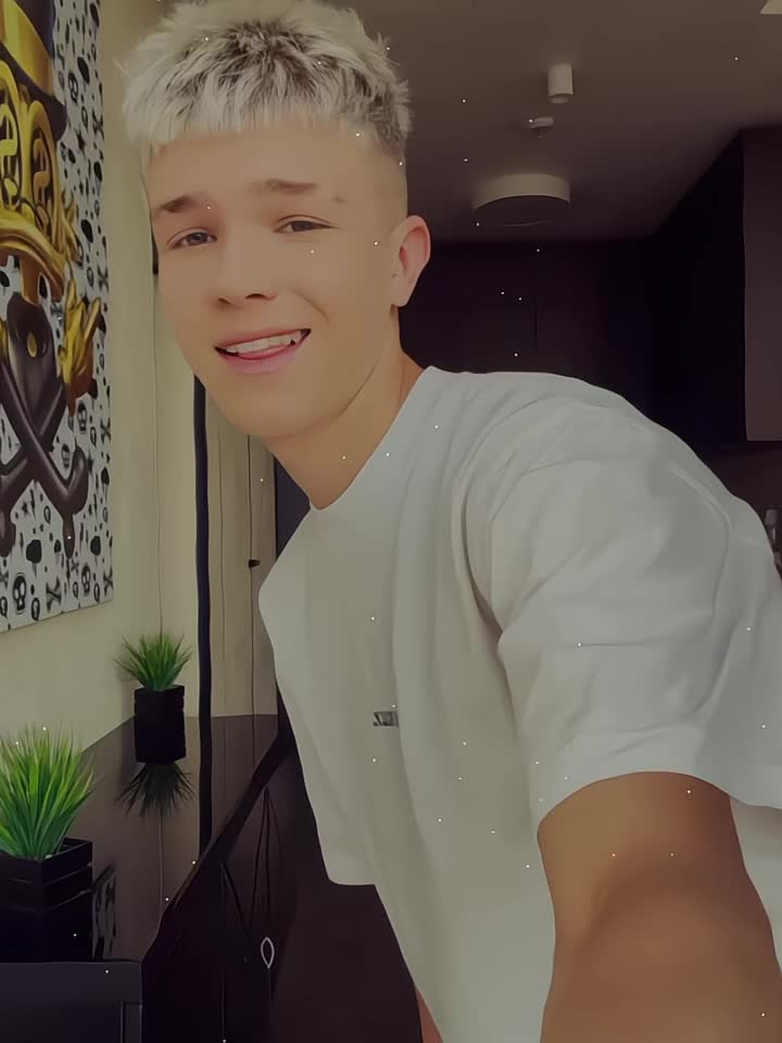 @♡ 𝐧𝐢𝐤𝐢𝐦𝐢𝐤𝐬 ♡