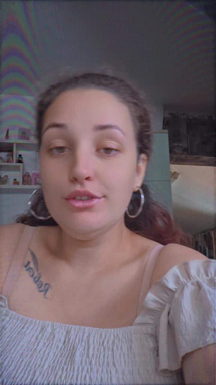 @Nicoleta😈