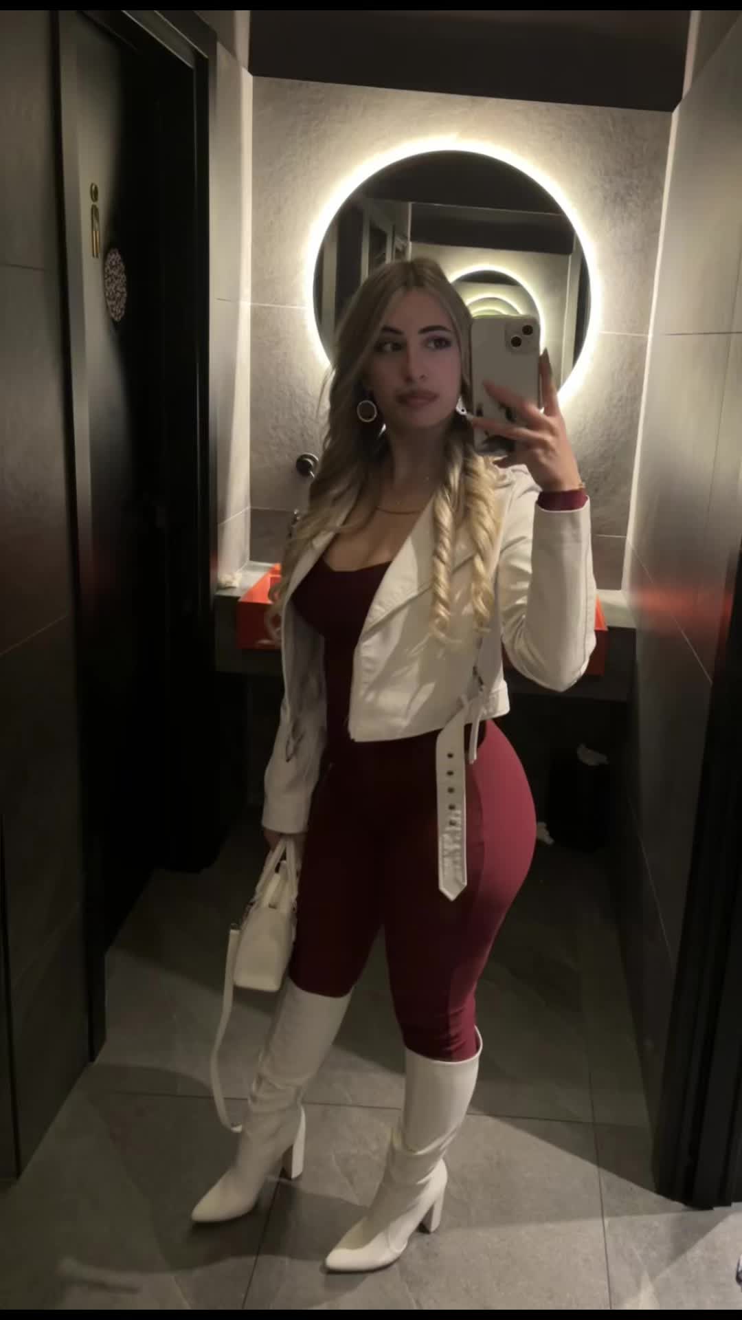 @Deborah de Muzio