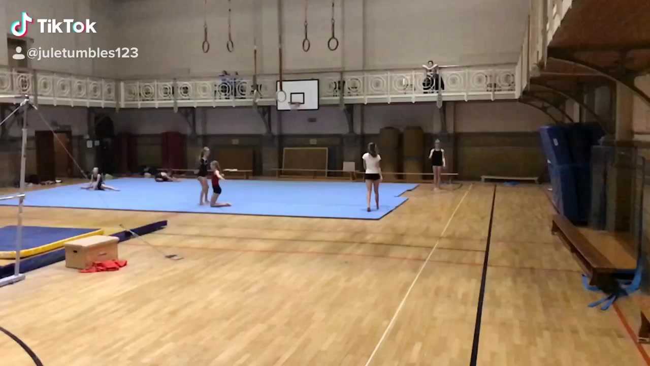 @🤸&zwj;♂️💙