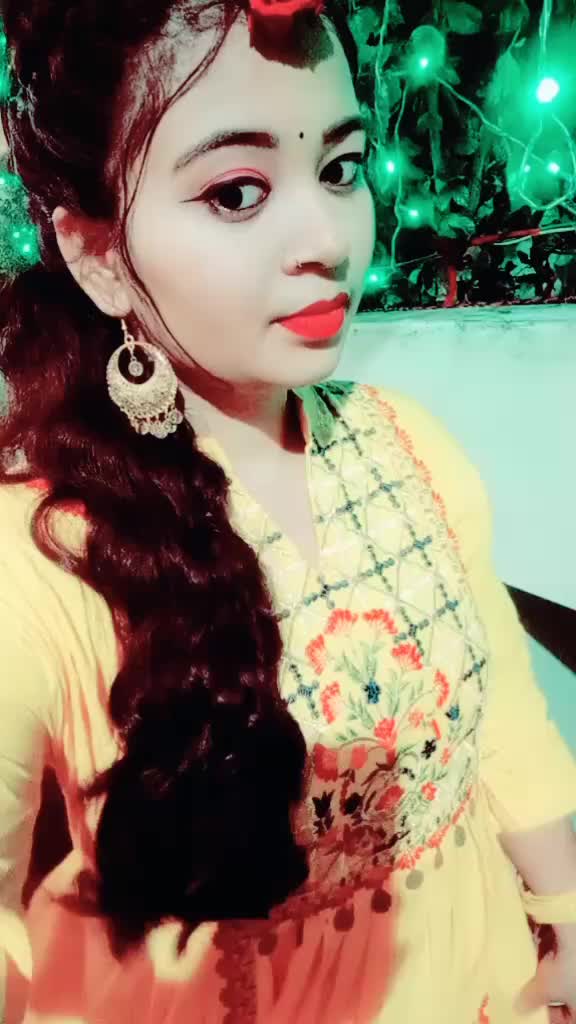 @569885
