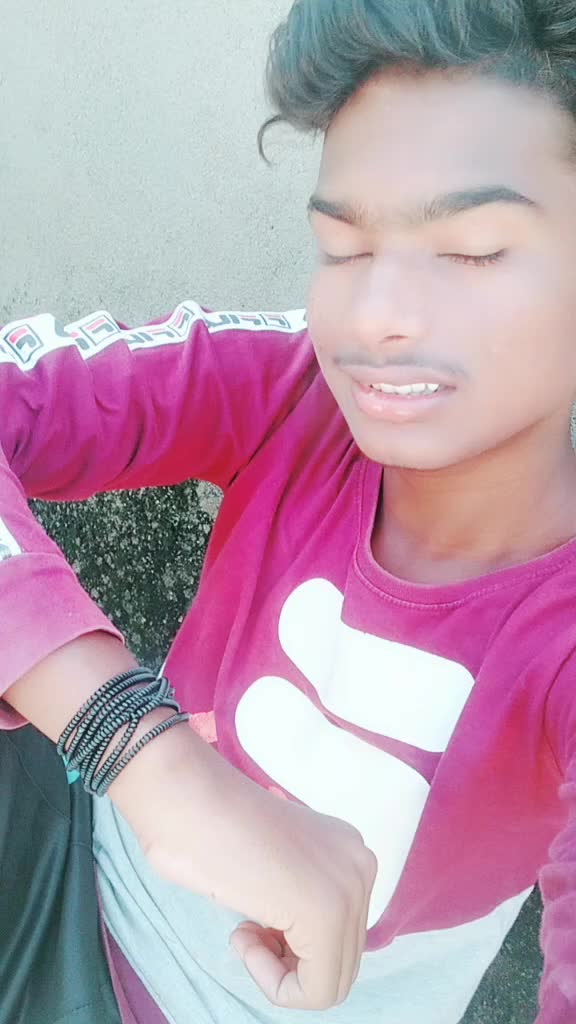 @sad boy pintu