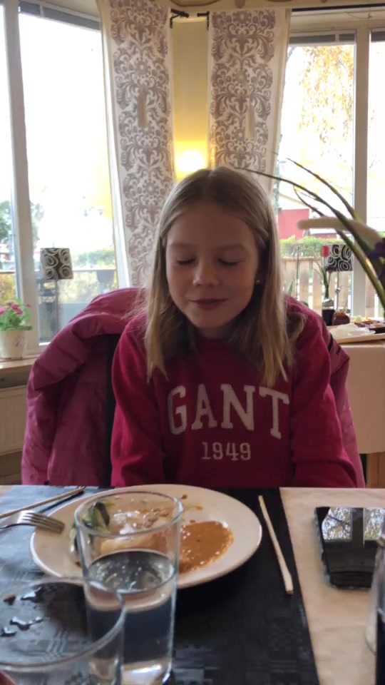 @Snälla följ mig!🥰