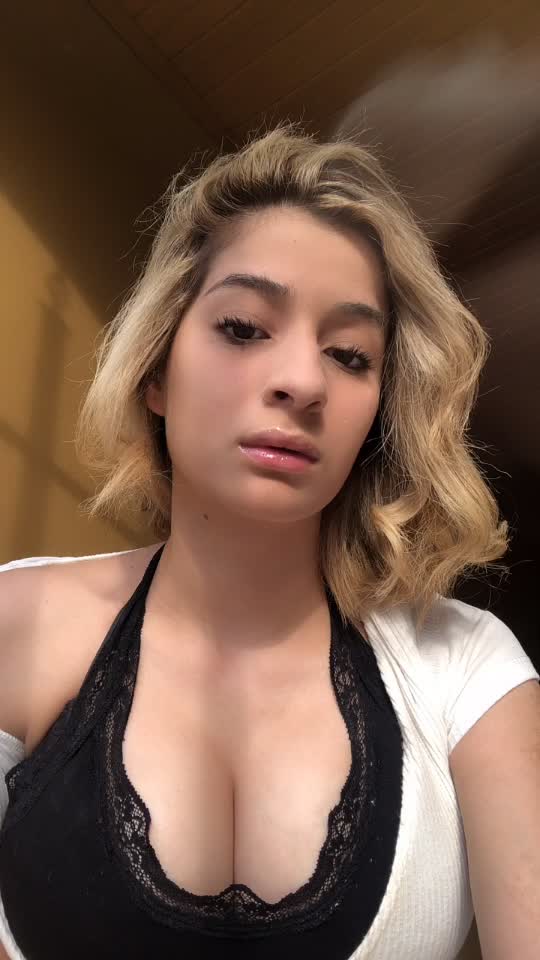 @✨ 𝑲 𝑹  ✨